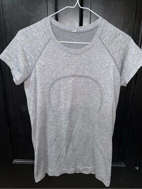 lululemon athletica swiftly tech Heather Gray Short-Sleeve 2.0 Performance Tee